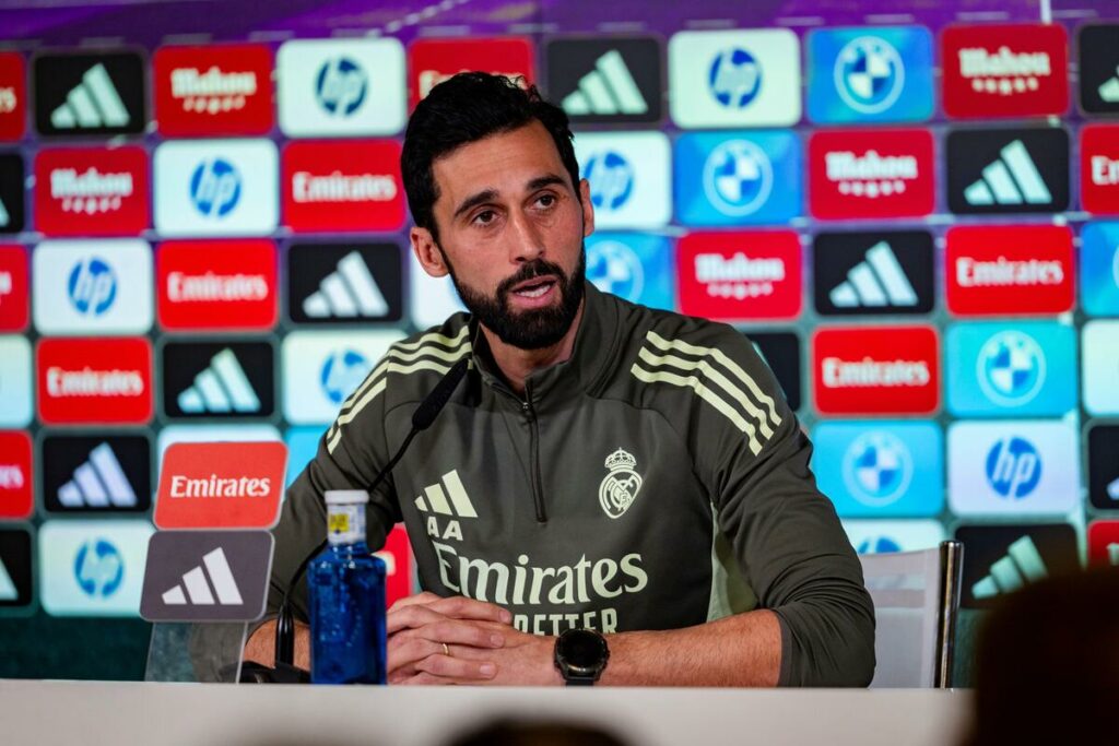 Arbeloa Znalazł Pracę w Kilka Dni. Xavi Czeka już Ponad Dwa Lata