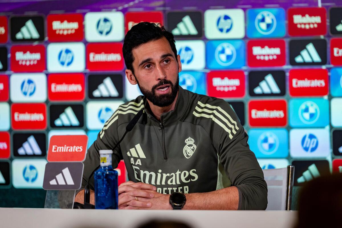 Arbeloa Znalazł Pracę w Kilka Dni. Xavi Czeka już Ponad Dwa Lata