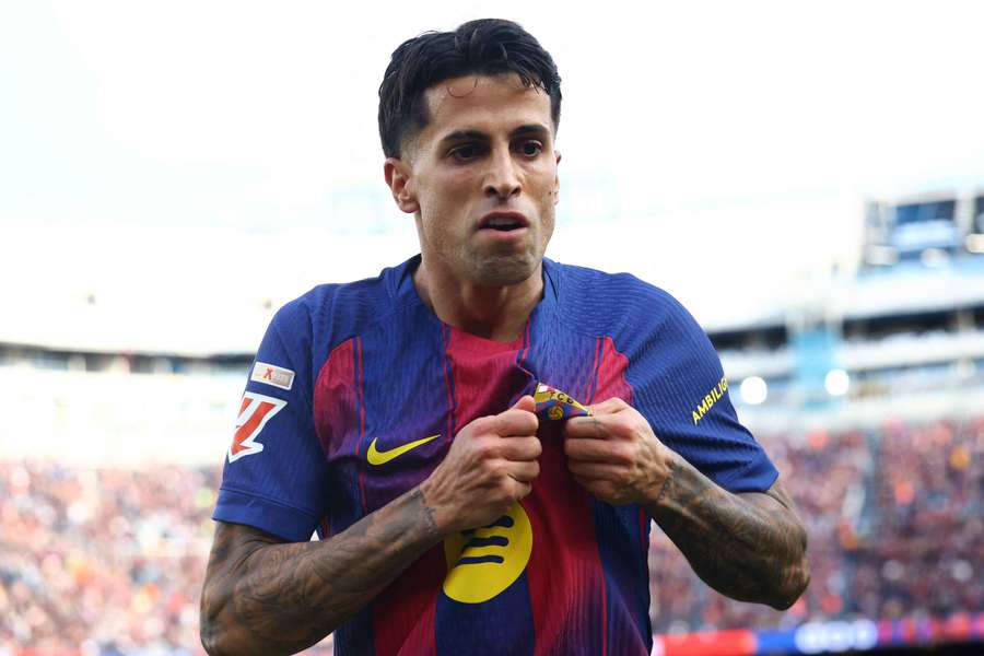 Cancelo za Casado