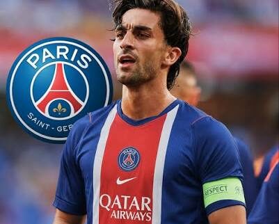 PSG Chce Ferrana Torresa. Barcelona już Szuka Długopisu do Podpisania Czeku