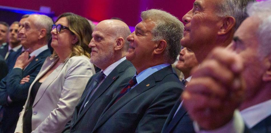 Barça Wraca do Gry. Przynajmniej na Papierze