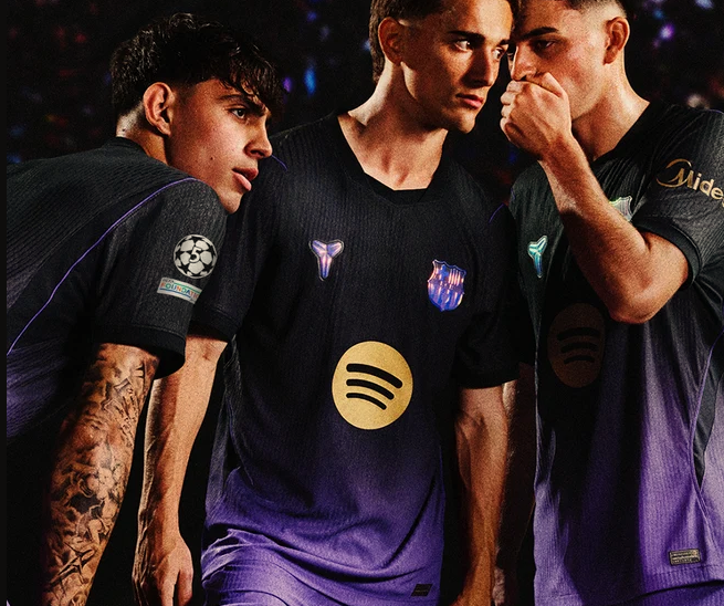 Barça Slithers into Snakeskin. Finally, a Kit That Suits the Club