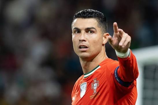Lamine Kontra Cristiano