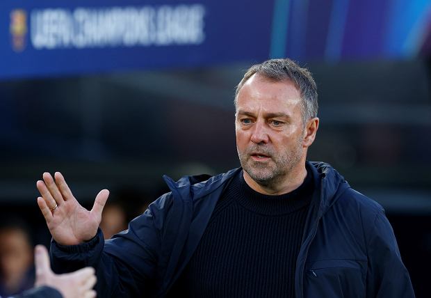 Flick Chce Ataku bez Pozycji. Barça Chce Napastnika na Każdą Okazję