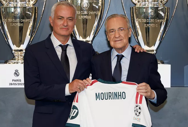 Mourinho Formalnie Przedstawiony