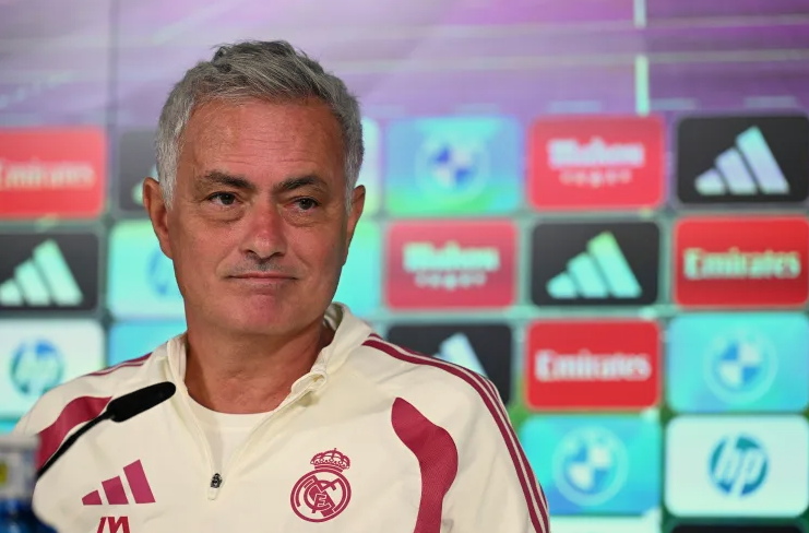 Mourinho backs Spanish referees and mentions Negreira