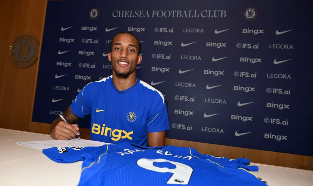 João Pedro signs until 2034 as Chelsea close off another Barcelona option