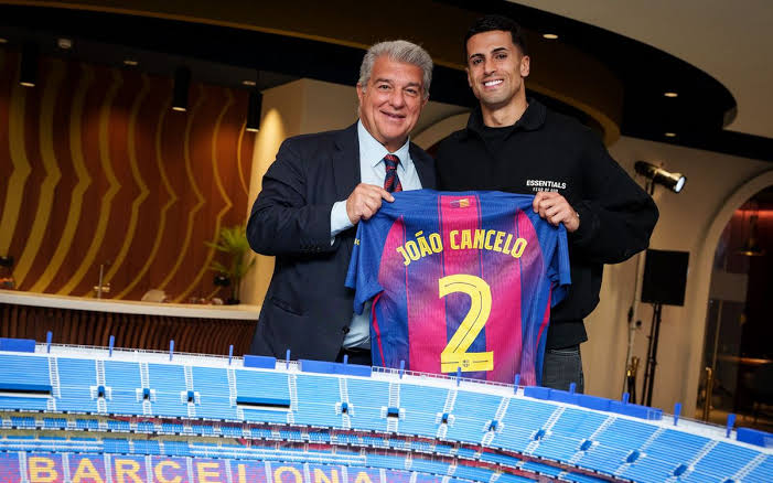 Cancelo Lands in Barcelona After Making His Choice Perfectly Clear