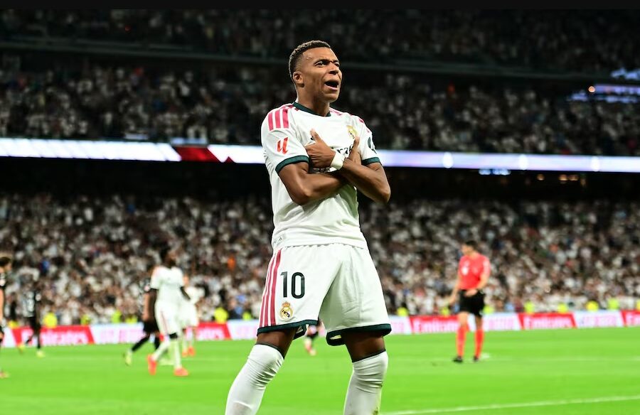 Atlético vs Real Madrid: derby day brings Mourinho’s first major league test