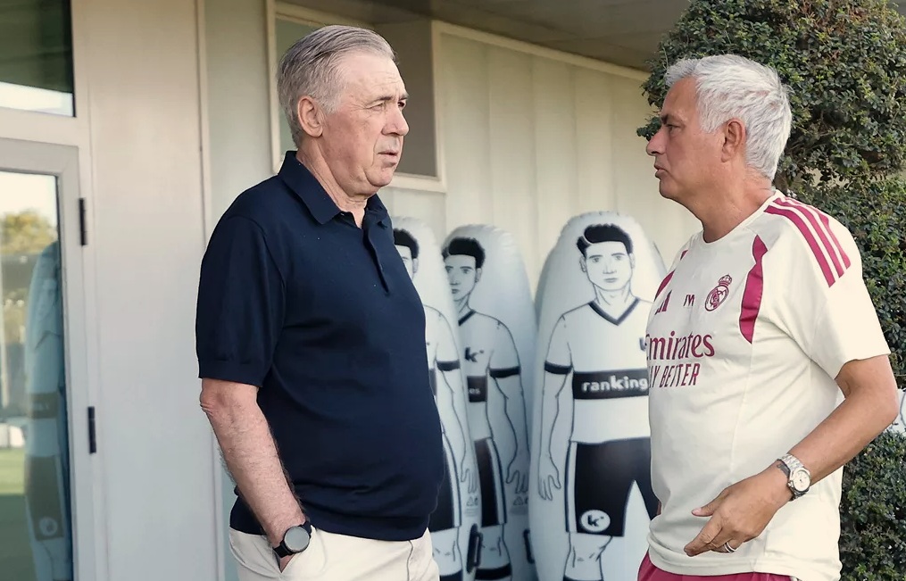 Ancelotti returns to Valdebebas and meets Mourinho and the players