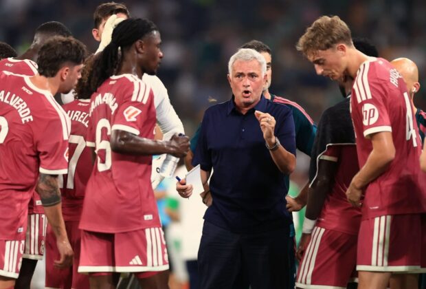 Mourinho chwali Carlosa Espí. „Nie mogę być bardziej zadowolony”