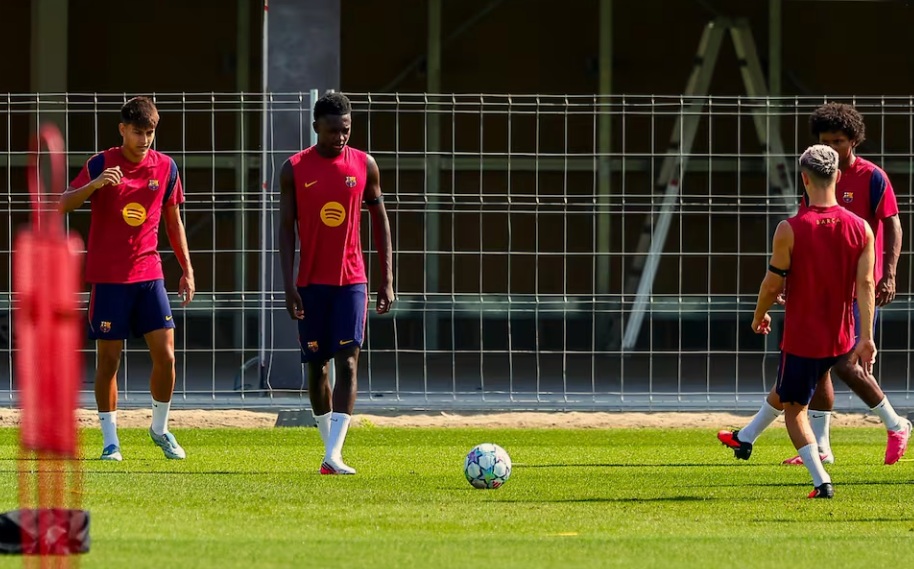 Bisiwu ruled out of Feyenoord squad as Flick cuts through the hype