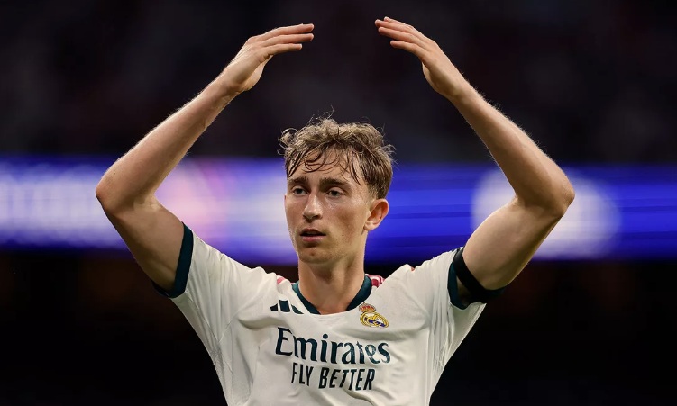 Huijsen accepts the Bernabéu’s demands: “The best and biggest club in the world”