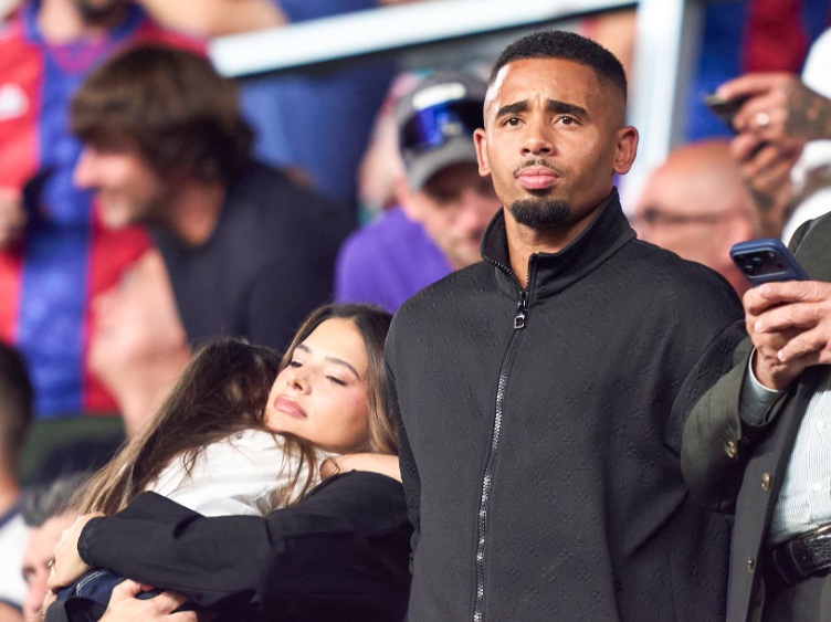Gabriel Jesus watched five goals from the stands. Raphinha could keep him on the bench
