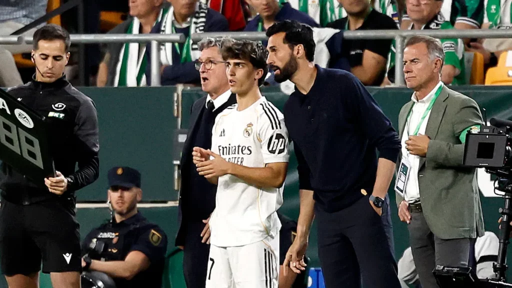 Real sprzedaje kolejnego wychowanka. Manuel Ángel trafia do Fulham