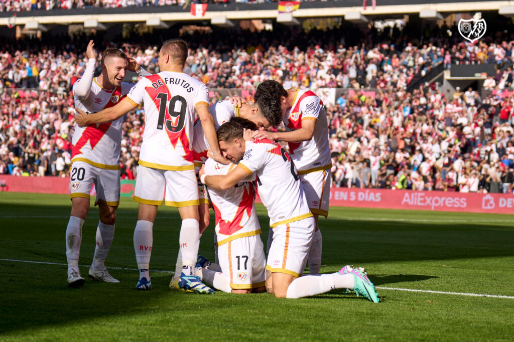 Rayo przyjedzie na Bernabéu mocno osłabione. Sześciu graczy poza grą, Balliu walczy z czasem